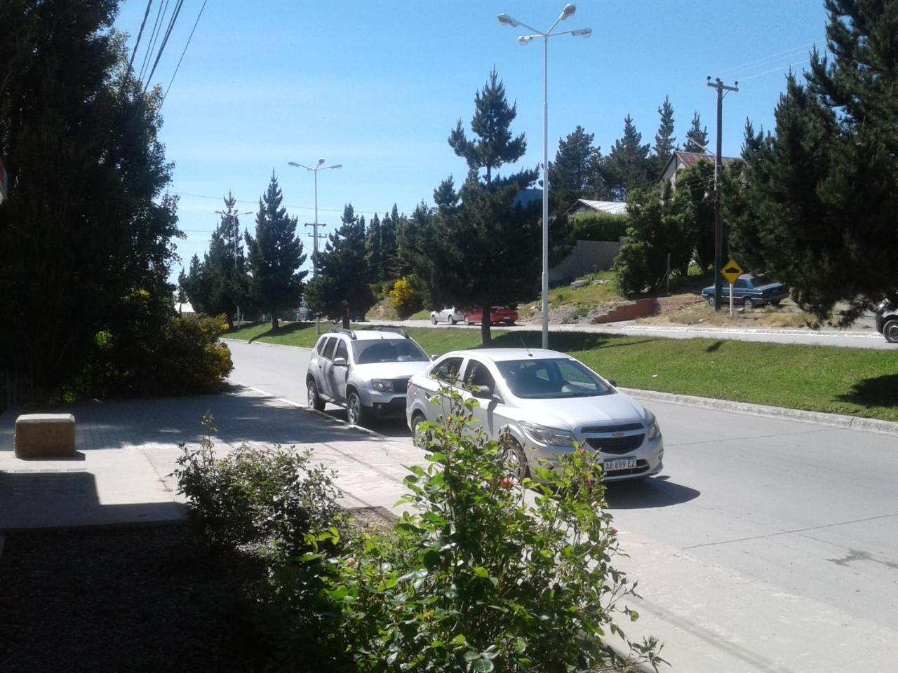 Salamandra Apartamentos El Calafate Exterior foto